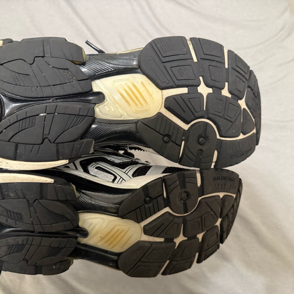 Balenciaga Black and White Athletic Shoes - Picture 7 of 7